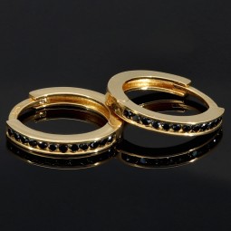 Mini Creolen mit schwarzen Zirkoniasteinen aus exquisitem Gold (585er 14K Gelbgold)