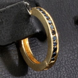 Mini Creolen mit schwarzen Zirkoniasteinen aus exquisitem Gold (585er 14K Gelbgold)