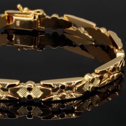 Goldarmband aus edlem 585 / 14k Gelbgold mit außergewöhnlichem Design in ca. 20 cm Länge und einer Breite von ca. 7mm (ca. 13,5g)
