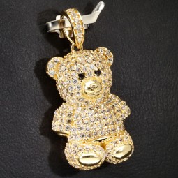 Teddy Bär-Anhänger aus 14K 585 Gelbgold mit glitzernden Zirkonia besetzt