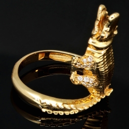 Alligator-Krokodil-Ring in außergewöhnlichem Design, gefertigt aus 585 (14 Karat) mit Zirkoniabesatz. RG ca. 58