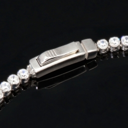 Tennisarmband aus Weißgold (585 14K Gold) mit weißen, funkelnden Zirkoniasteinen (ca. 19 cm Länge)