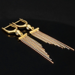 Hängende Ohrringe aus 585er (14K) Tricolor-Gold in ausgefallenem Design, verziert mit funkelnden Zirkonia