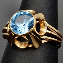 Vintage Damenring aus 333 8K Gold mit einem funkelnden, hellblauen Zirkonia - Größe 56