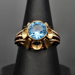 Vintage Damenring aus 333 8K Gold mit einem funkelnden, hellblauen Zirkonia - Größe 56