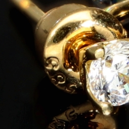 Funkelnde Ohrstecker / Ohrringe aus edlem Gold (585er 14K) mit Zirkonia