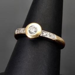 Prunkvoller Ring für aus 585 14K Gold in Bicolor Design (Gelbgold und Weißgold)mit  Zirkonia RG ca. 55
