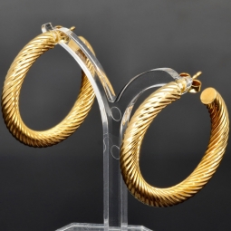 Twist - Creolen in zeitlosem Design aus funkelndem 333er / 8K Gold