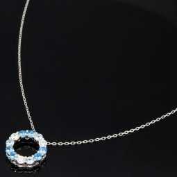 Bezauberndes Schmuck-Set aus 925 Silber, bestehend aus einer Halskette (ca. 45cm + 5cm Verlängerung) und einem bezaubernden Anhänger mit Zirkoniasteinen (hellblau)