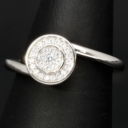 Stilvoller Ring für Damen mit vielen, kleinen, funkelnden Zirkonia im Brillantschliff – 925er Silber, rhodiniert und poliert - RG ca. 54