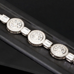 Armband für Damen aus 925 Silber in zeitlosem, filigranen Design, in feinster Präzision besetzt mit vielen funkelnden Zirkoniasteinen (Diamantimitationen) in ca. 19 cm Länge