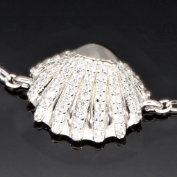 Funkelndes Armband mit Muschel-Anhänger– 925er Sterling Silber mit 57 Diamantimitationen (Zirkonia) längenverstellbar in ca. 18, 19, 20, 21, 22 cm