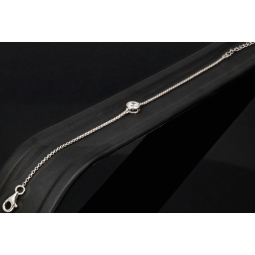 Edles Schmuck-Set aus funkelndem 925er Sterling Silber - Elegantes Armband und funkelnde Ohrstecker mit brillantgeschliffenen Zirkoniasteinen (Diamantimitat)