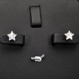 Edle Stern-Ohrstecker aus 925er Sterlingsilber mit Zirkoniasteinen in Krappen gefasst