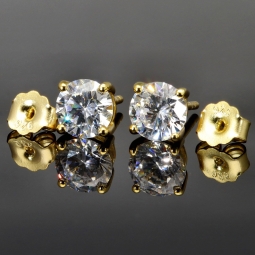 Edle Ohrstecker aus vergoldetem 925er Sterlingsilber mit funkelndem Zirkonia im Brillantschliff (Diamantoptik)