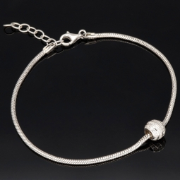 Stilvolles 925 sterling Silberarmband mit funkelndem Kugel-Bead, besetzt mit vielen kleinen Zirkonia (Diamantimitaten) - Länge verstellbar von ca. 19 bis 22 cm
