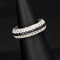 Eleganter Ring aus 925 Sterling Silber – Modernes Design mit feinem Zirkonia-Besatz (Diamantimitationen) - RG ca. 48