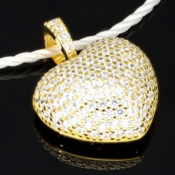 Baby-Armband mit funkelndem Herz-Anhänger aus 925er Silber, vergoldet, besetzt mit brillantgeschliffenen Zirkonia (Diamantimitaten) in edlen Krappenfassungen - ca. 14cm