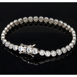 Qualitätsvolles Silberarmband (925 sterling, rhodiniert) mit zahlreichen brillantgeschliffenen Zirkoniasteinen (Diamantimitationen)  ca. 20 cm
