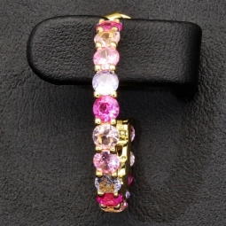Zeitlos elegante Creolen aus vergoldetem 925 Sterling Silber mit 32 funkelnden Multicolor Zirkonia (Brillantschliff)