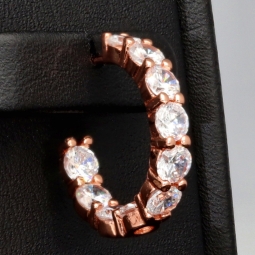 Edle Creolen / Ohrringe besetzt mit Zirkonia im Brillantschliff – 925er Silber, rosévergoldet