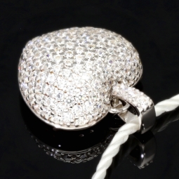 Baby-Armband mit funkelndem Herz-Anhänger aus 925er Silber, rhodiniert und poliert, besetzt mit brillantgeschliffenen Zirkonia (Diamantimitaten) in edlen Krappenfassungen - ca. 14cm
