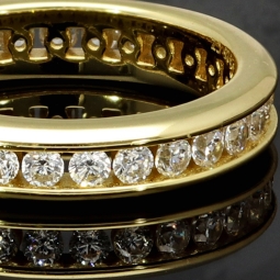 Eleganter Memory-Ring mit 28 leuchtenden Zirkoniasteinen (Diamant-Imitation ca. 0,84ct) – 925er Silber vergoldet - RG 53-54