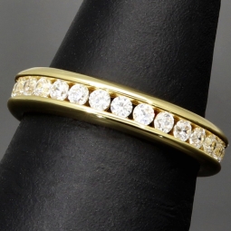 Eleganter Memory-Ring mit 28 leuchtenden Zirkoniasteinen (Diamant-Imitation ca. 0,84ct) – 925er Silber vergoldet - RG 53-54