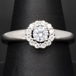 Exquisiter Kranzring  0,47 ct Brillantschliff 925er Silber für Damen mit einem hochkarätigen Zirkonia im Brillantschliff (Diamantimitat) und vielen kleinen Zirkonia in Krappen gefasst – 925er Sterling Silber, rhodiniert und poliert - RG ca. 57