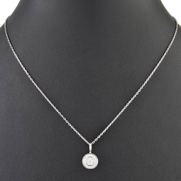 Edles Schmuckset aus glänzendem 925 Sterling Silber, bestehend aus einer feinen Ankerkette und einem Anhänger, bestückt mit vielen kleinen und einem hochkarätigen Zirkonia (Diamantimitat)