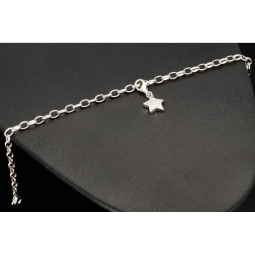 Verspieltes rhodiniertes Silberarmband mit abnehmbarem Sterneinhänger und 11 funkelnden Zirkonia (Diamantimitationen ca. 0,11 ct)  im Brillantschliff - ca. 19cm - 925 Sterling Silber