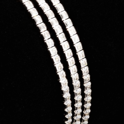 Dreireihiges Zirkonia-Armband / Zugarmband (Diamantimitationen, Brillantschliff) aus 925er Sterling Silber – filigran, funkelnd & längenverstellbar (ca. 16–21 cm) -  mit ca. 140 fein eingearbeiteten Zirkoniasteinen (Diamantimitationen, Brillantschliff)