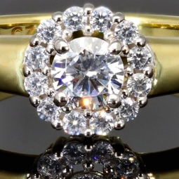 Funkelnder Silberring für Damen – 925er Silber, edel vergoldet, mit Zirkonia im Brillantschliff (Diamantimitation, 0,47 ct) - Ringgröße ca. 54