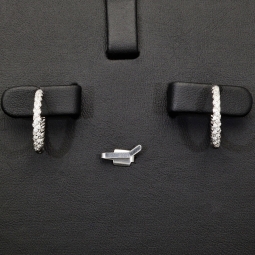 Mini Creolen / Ohrringe aus 925 Sterling Silber, rhodiniert und poliert veredelt mit leuchtenden Zirkonia-Steinen (Diamantimitationen) im Brillantschliff