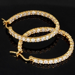 Vergoldete Creolen / Ohrringe aus 925 Sterling Silber mit 58 Zirkonia im Brillantschliff (Diamantimitationen)