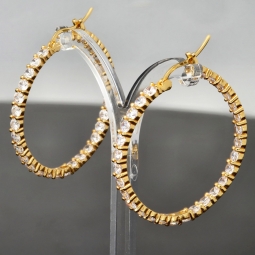 Vergoldete Creolen / Ohrringe aus 925 Sterling Silber mit 58 Zirkonia im Brillantschliff (Diamantimitationen)