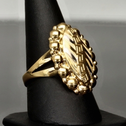 Edler Statement-Ring aus 585 / 14K Gold im Greco-Stil mit feinen Details in Bicolor-Optik (Gelbgold und Weißgold) in Ringgröße ca. 59