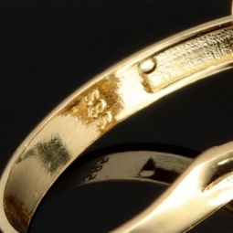Edler Statement-Ring aus 585 / 14K Gold im Greco-Stil mit feinen Details in Bicolor-Optik (Gelbgold und Weißgold) in Ringgröße ca. 59