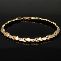 Glänzendes Armband in Bicolor-Optik aus 585er 14K Gold (Gelbgold und Weißgold) – ca. 19 cm lang, ca. 5 mm breit mit dezentem Herz-Design (ca. 19 cm Länge, ca. 5mm Breite)