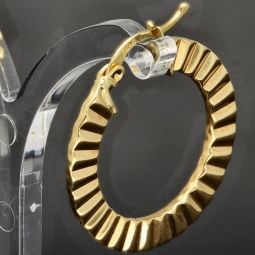 Sehr schöne Creolen aus edlem Gold (585er 14K Gelbgold) mit Klappverschluss