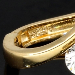 Gold-Ohrringe mit Herz-Design mit Zirkonia und englischem Verschluss aus massivem 585er 14K Gelbgold