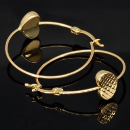 Funkelnde Gold-Ohrringe mit feinem Reliefdesign aus 14K 585er Gelbgold