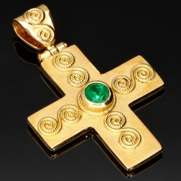 MAssiver Kreuz-Anhänger mit eingefassten, funkelnden, kolumbianischen Smaragd in aufwendigem Rundschliff (ca. 0,29 ct.) in edlem Gold (750 18K Gelbgold)