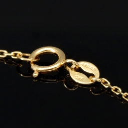Trendiges Goldarmband mit glänzenden, eingearbeiteten Anhängern und Goldperlen (585er 14k), ca. 19cm lang