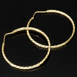 Edle Creolen / Ohrringe mit diagonal, gestepptem Muster aus hochwertigem Gold (585er 14K Gelbgold)