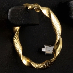 Außergewöhnliche Twist - Creolen in mit feinem halb polierten, halb fein rautiertem Design aus hochwertigem 585 / 14K Gold