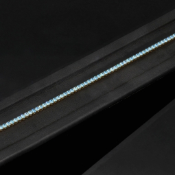 Funkelndes Tennisarmband mit leuchtend, blauen Zirkoniasteinen aus 585 14K Gold in (ca. 18 cm Länge)
