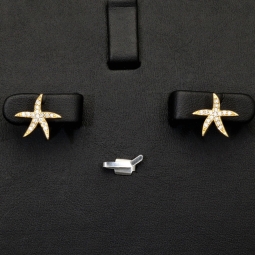 Elegante Ohrstecker aus 585er Gelbgold mit edlen, geschliffenen Zirkonia (Diamantimitationen) – klassischer Glanz und moderne Raffinesse