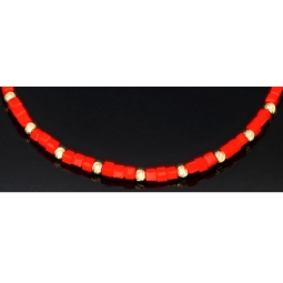 Modernes Kugel Zugarmband mit 15 edlen Goldperlen aus hochwertigem 585 14K und intensiv rot, leuchtenden Beads