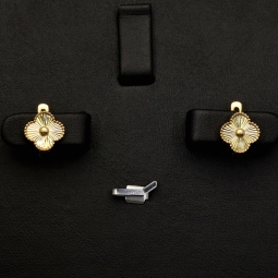 Zeitlose Ohrringe aus massivem 14K (585) Gelbgold mit feiner Struktur